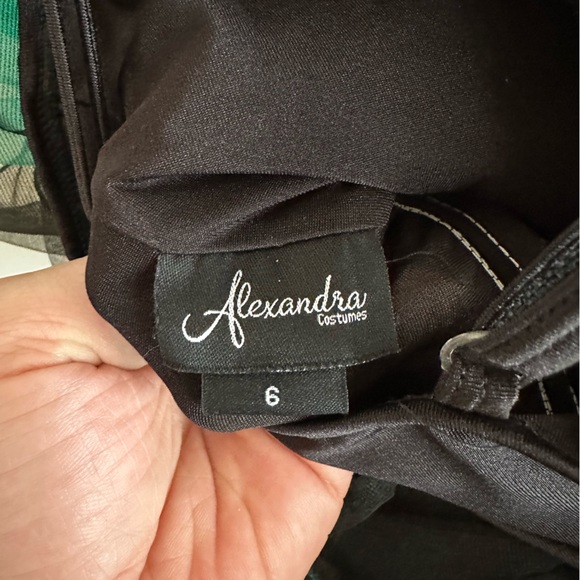 Girls dance leotard - size 6 - Picture 2 of 3